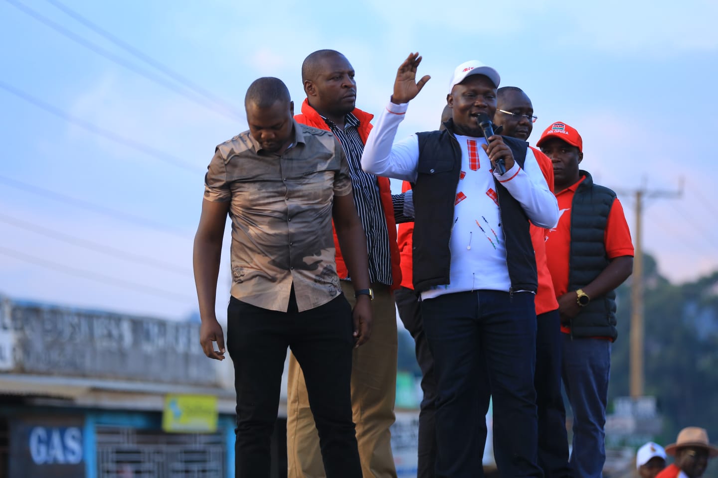 Dr. Birundu addressing supporters on the campaign trail
